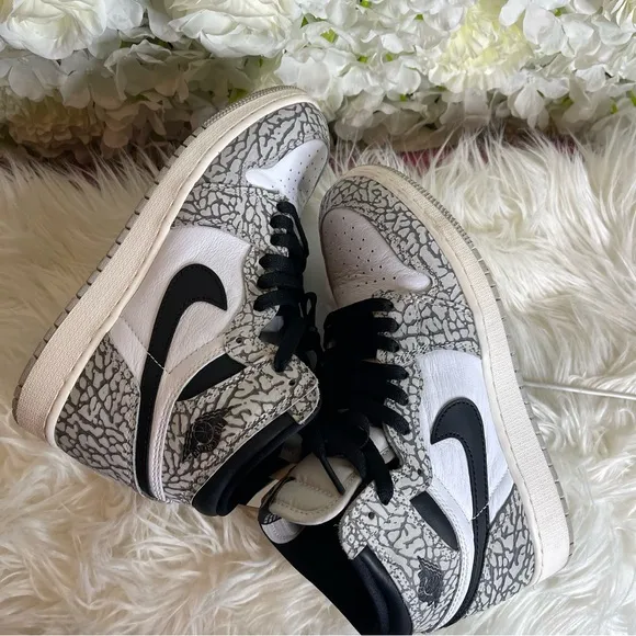 Air Jordan 1 Retro High OG 'White Cement'