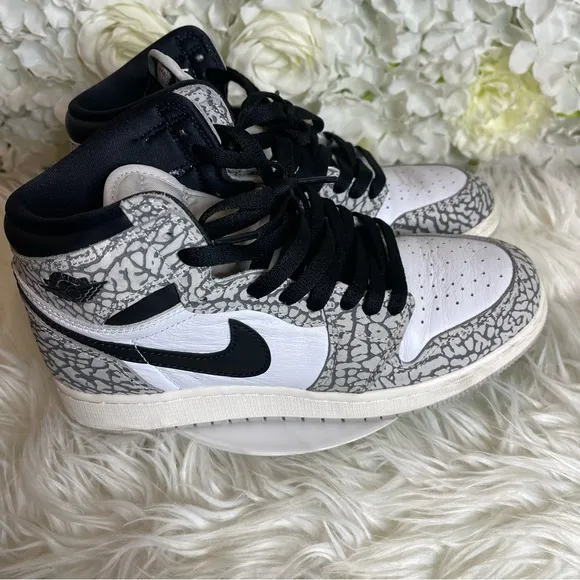 Air Jordan 1 Retro High OG 'White Cement'