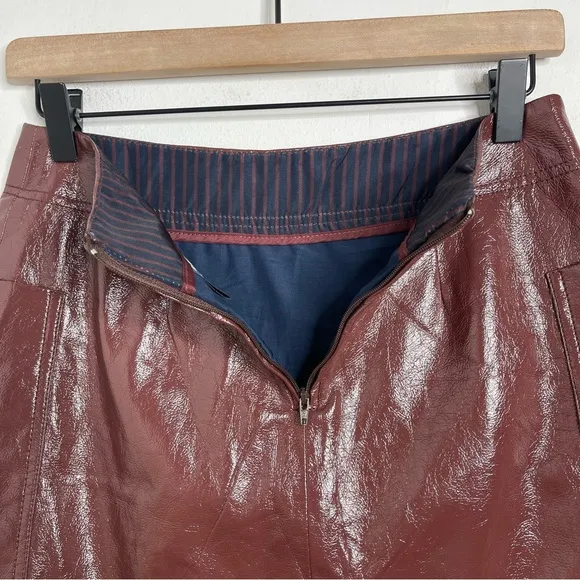 ANTHROPOLOGIE Maeve Cargo Mini Skirt Faux Patent Leather Wine Pockets Size 2