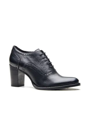 Black Crust Leather Heel Shoes