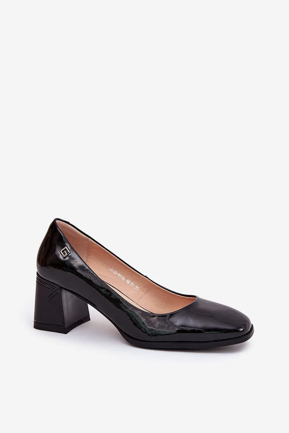Block heel pumps