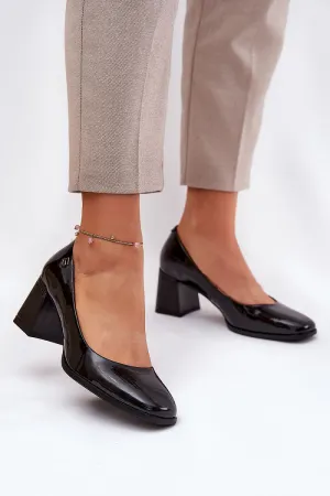 Block heel pumps
