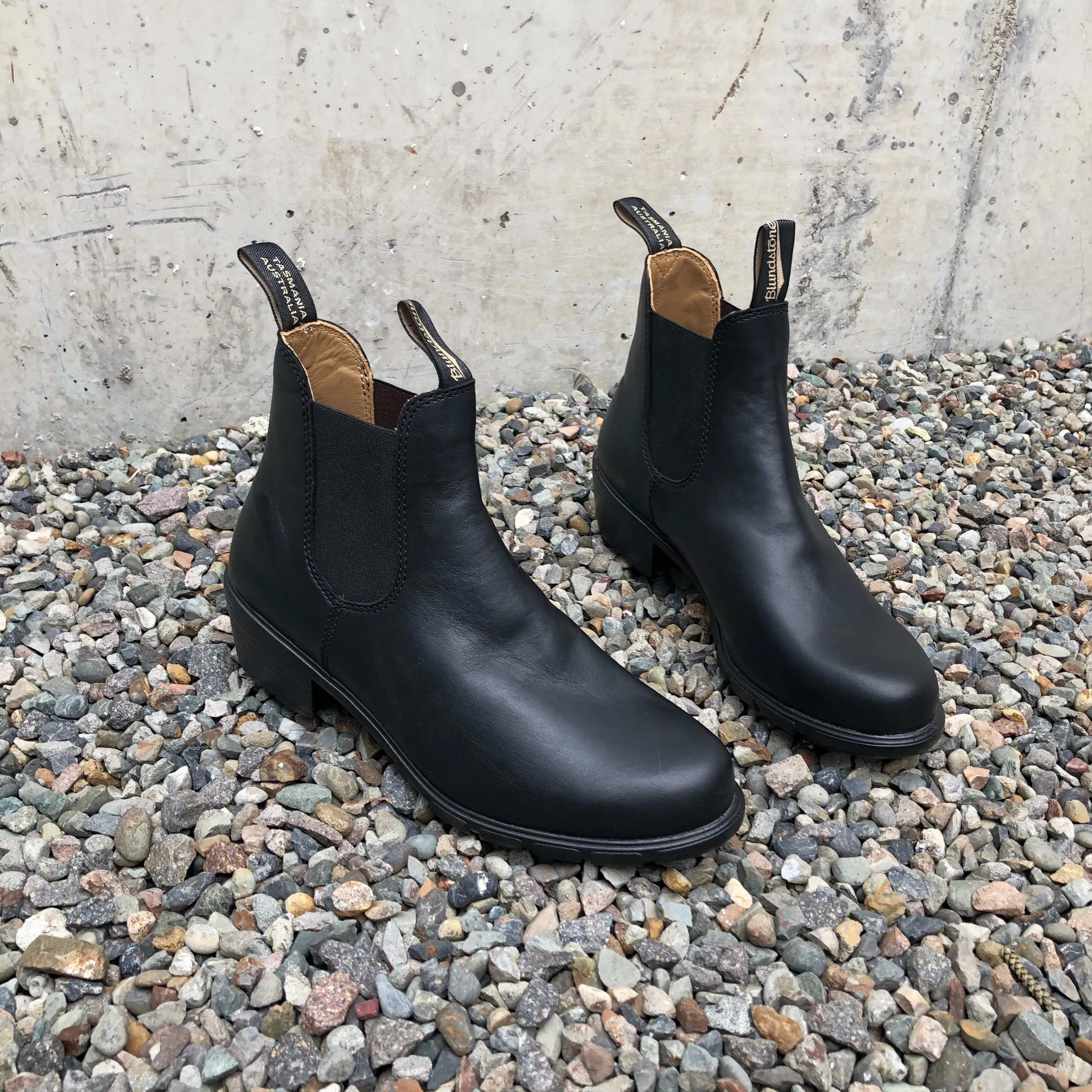 Blundstone - 1671 Womens Heeled Chelsea Boot - Black