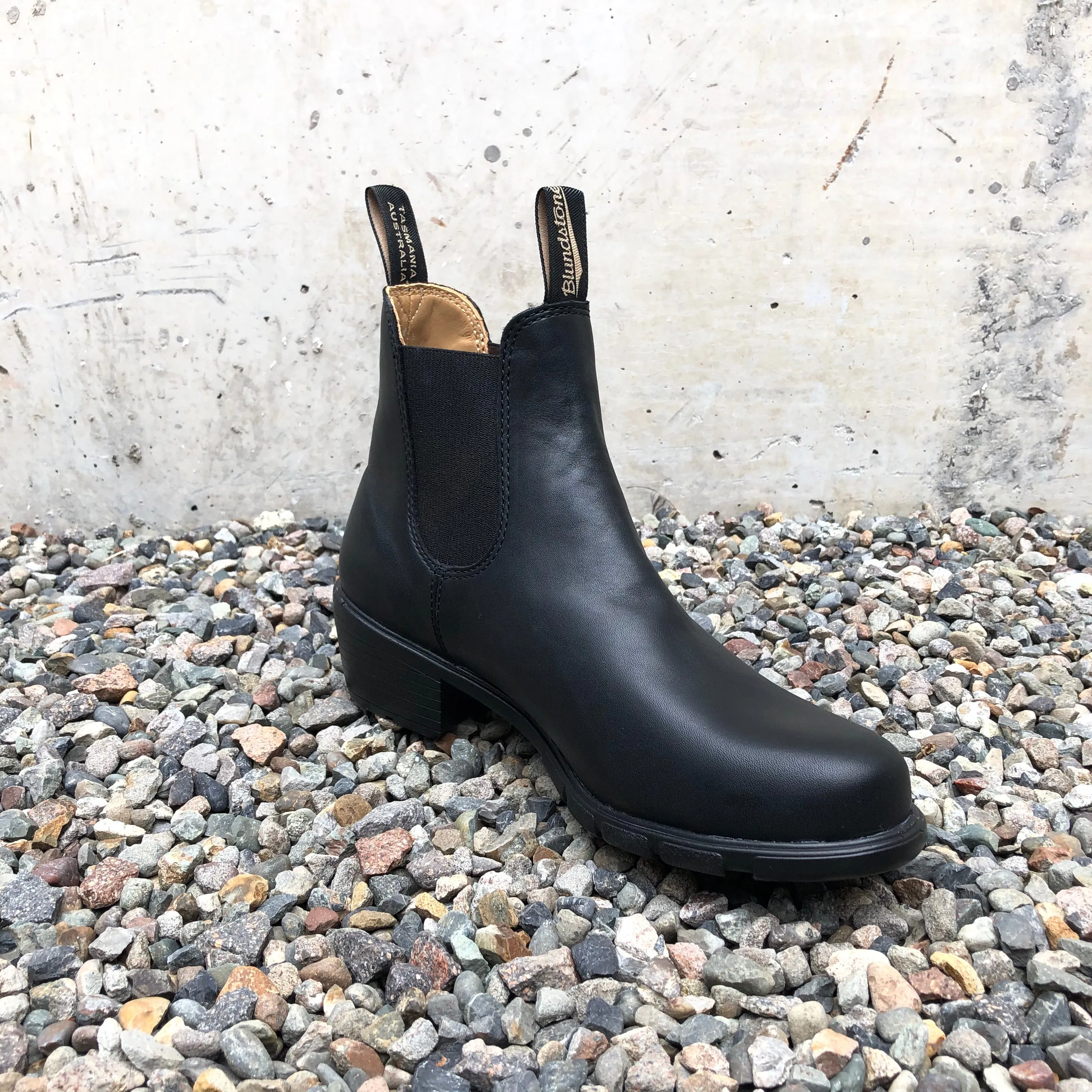 Blundstone - 1671 Womens Heeled Chelsea Boot - Black