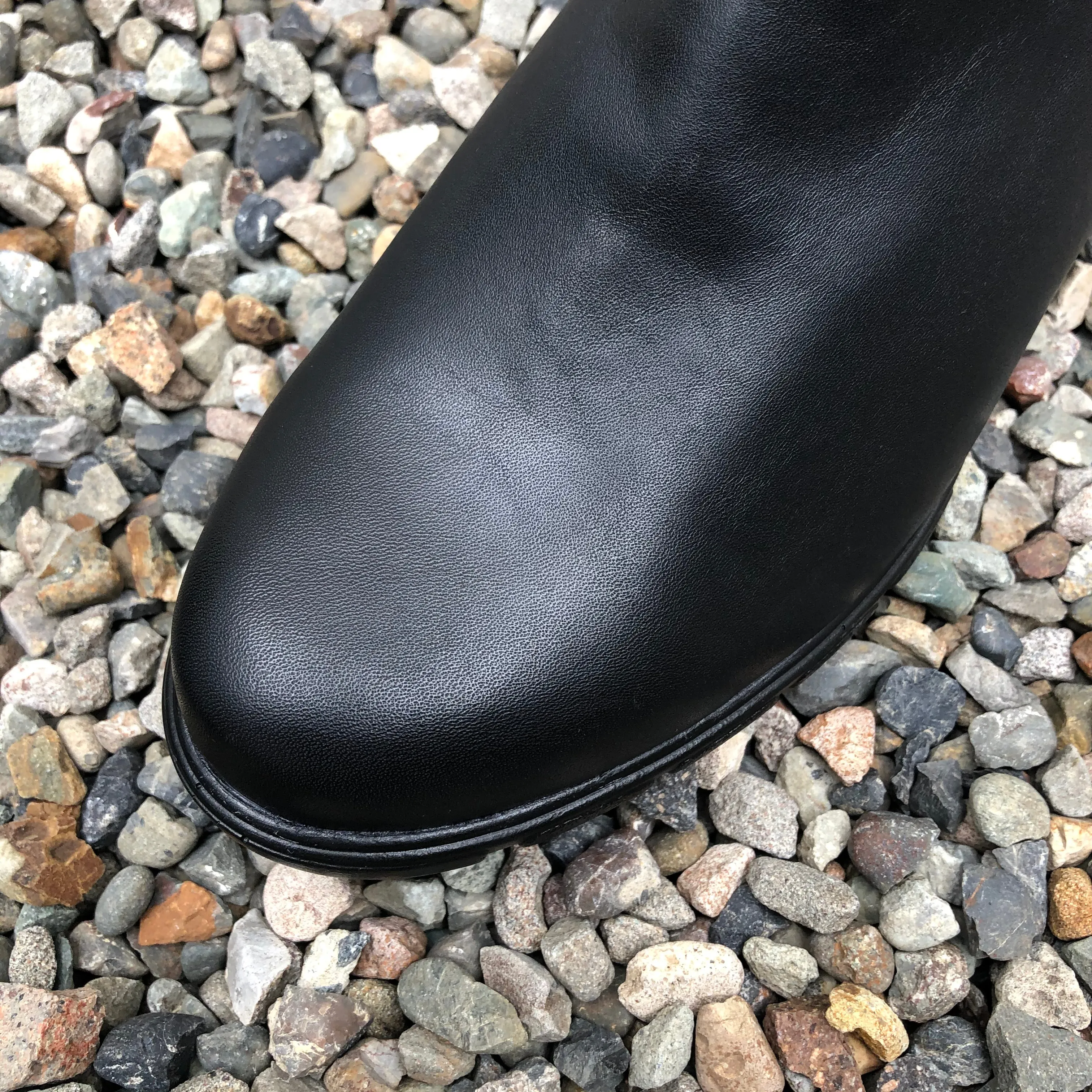 Blundstone - 1671 Womens Heeled Chelsea Boot - Black