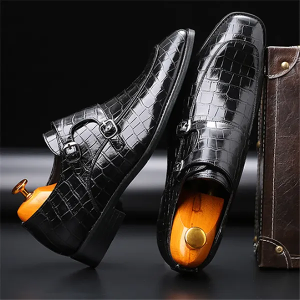Business pointed leather shoes