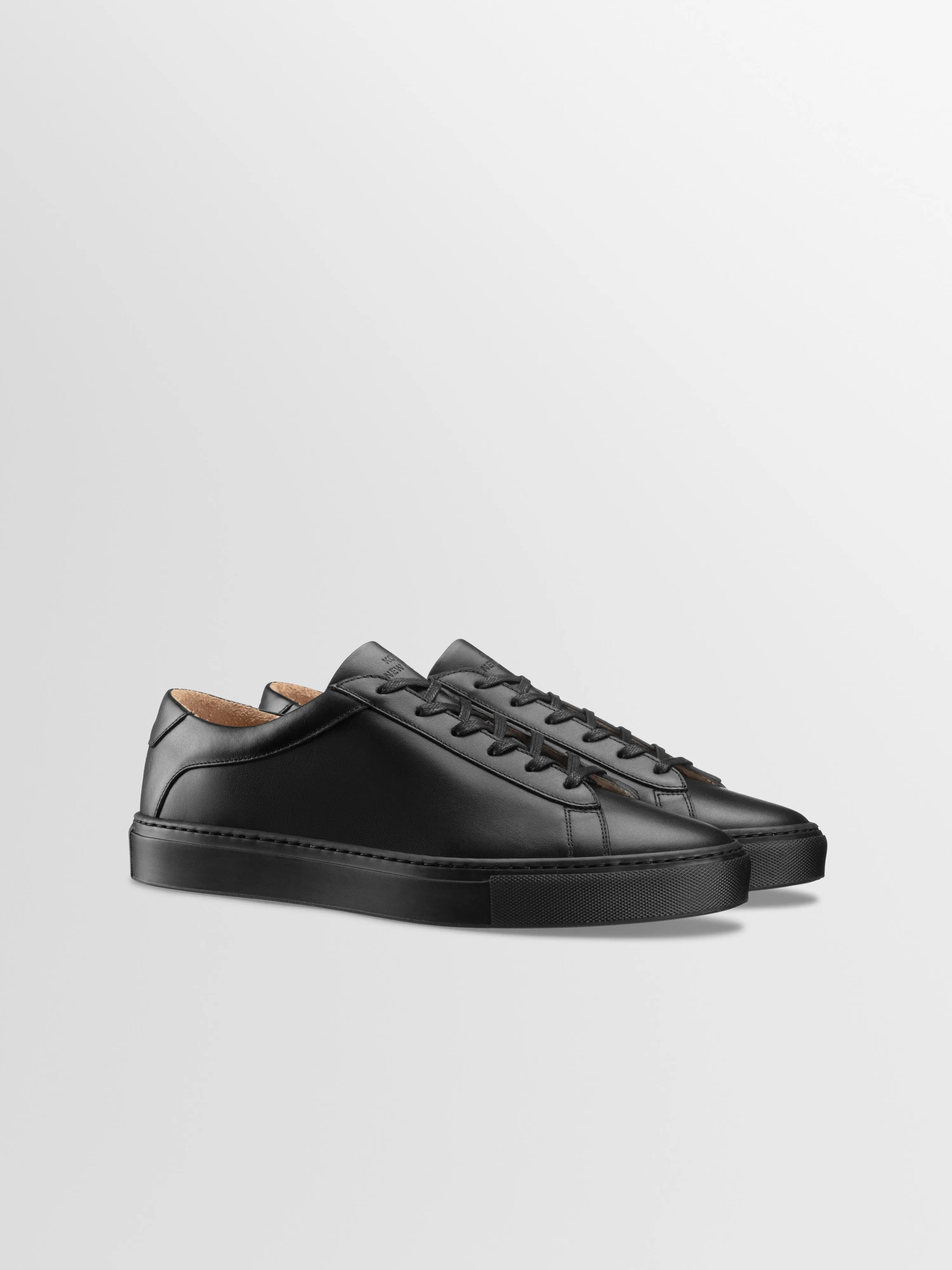Capri in Nero Wide Fit