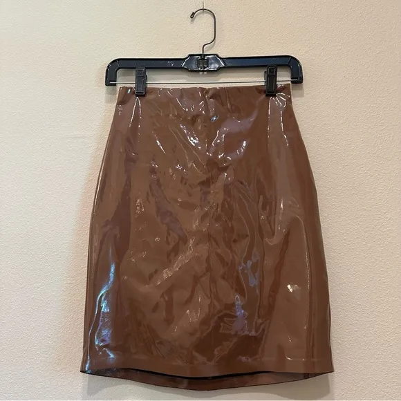commando faux patent leather skirt cinnamon brown