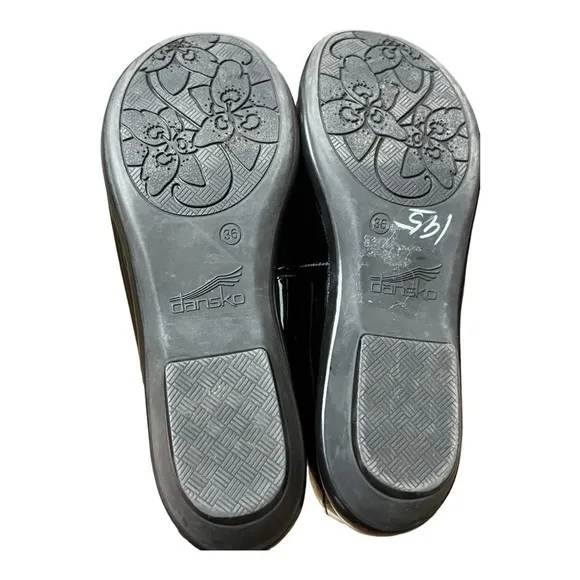 Dansko shoes womens EU 35 US 6 patent leather black