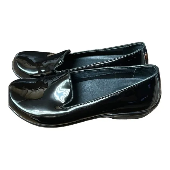 Dansko shoes womens EU 35 US 6 patent leather black