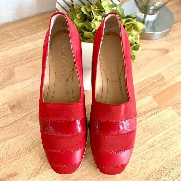 Donald J. Pliner May Women's Pull On Red Loafer Flat Size 7