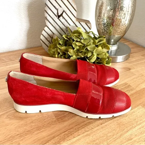 Donald J. Pliner May Women's Pull On Red Loafer Flat Size 7
