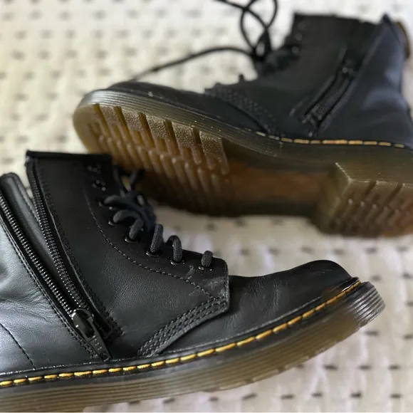 Dr Martens 13 euc Black Leather Lace-Up Boots