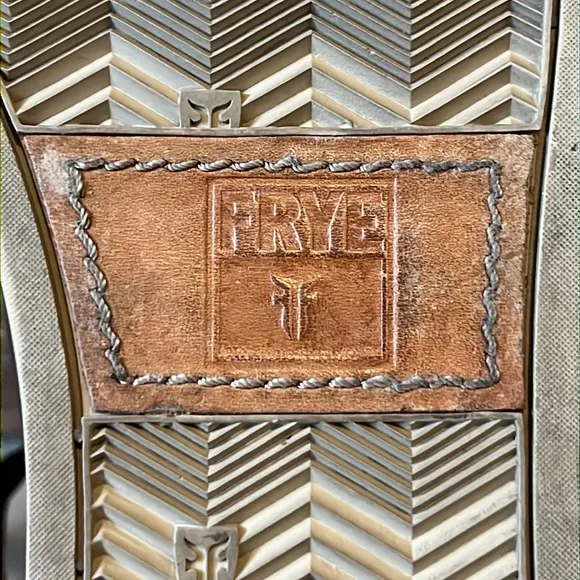 Frye Justin Low Lace Up Sneaker Taupe Leather