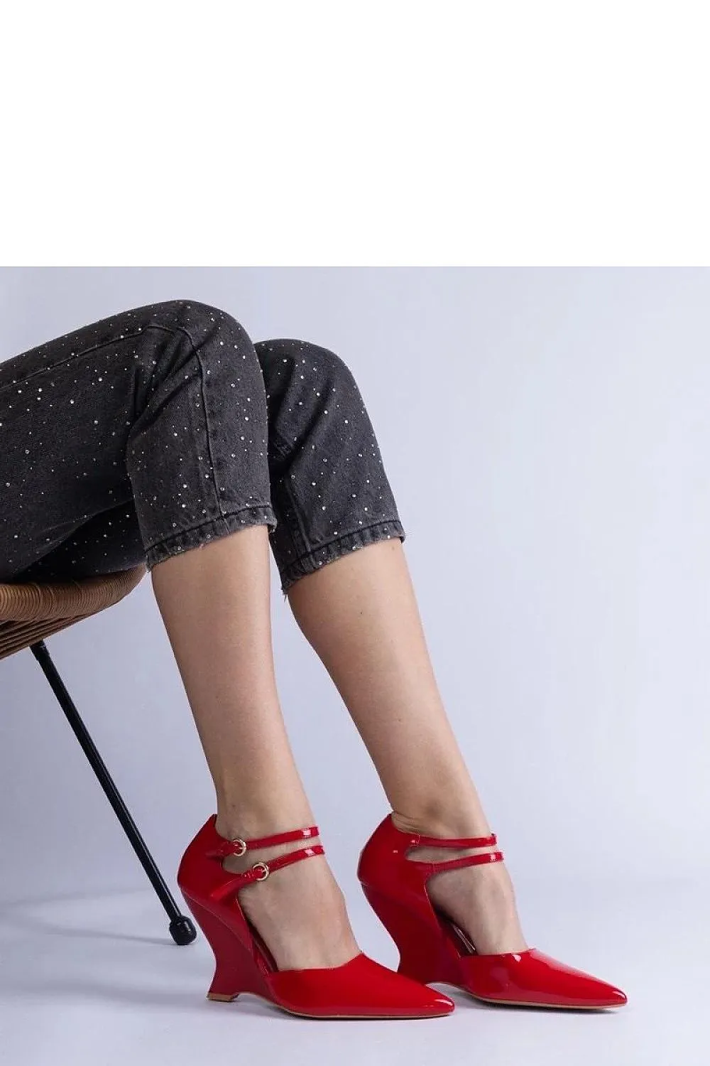 Heel pumps
