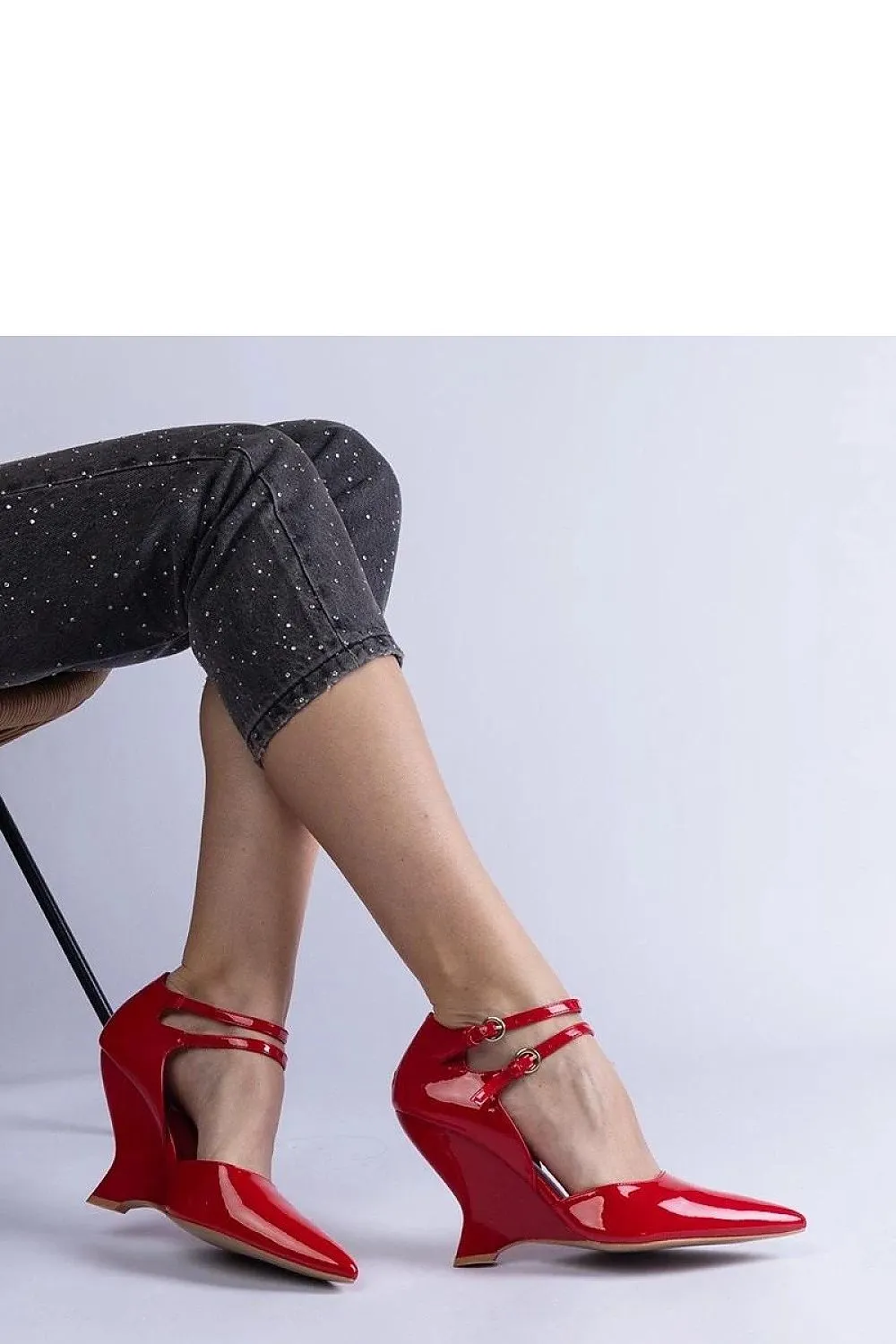 Heel pumps