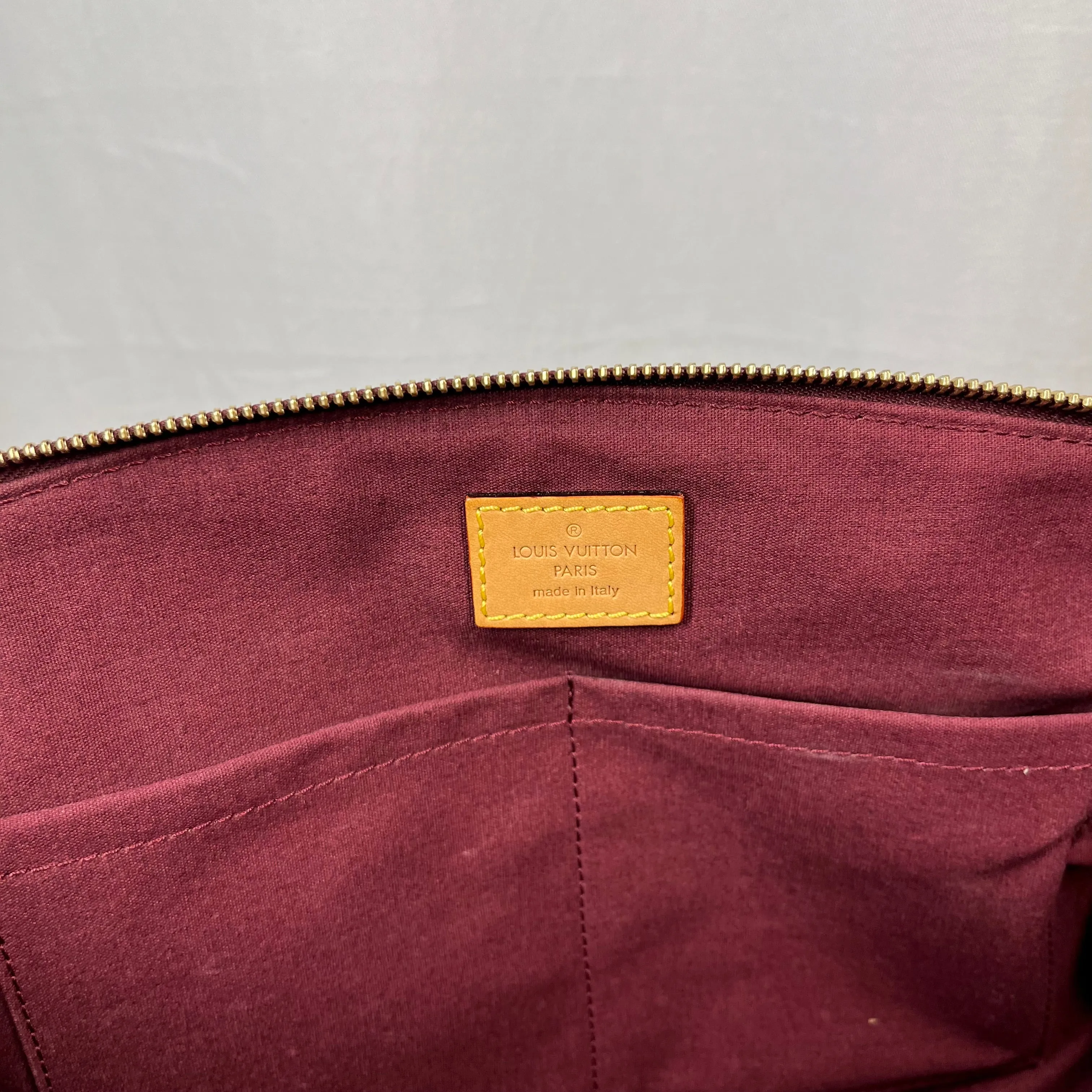 LOUIS VUITTON Vernis Sherwood GM