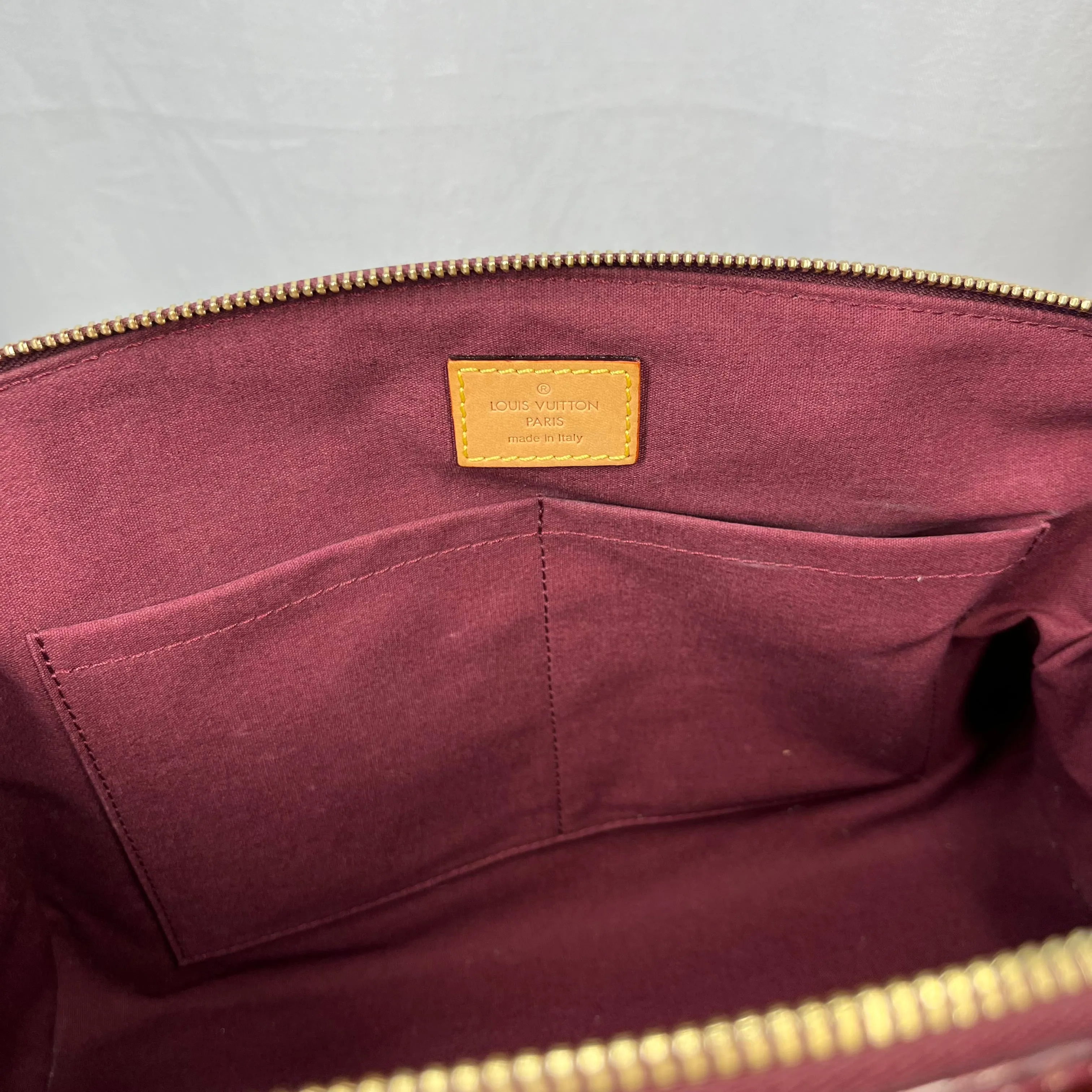 LOUIS VUITTON Vernis Sherwood GM