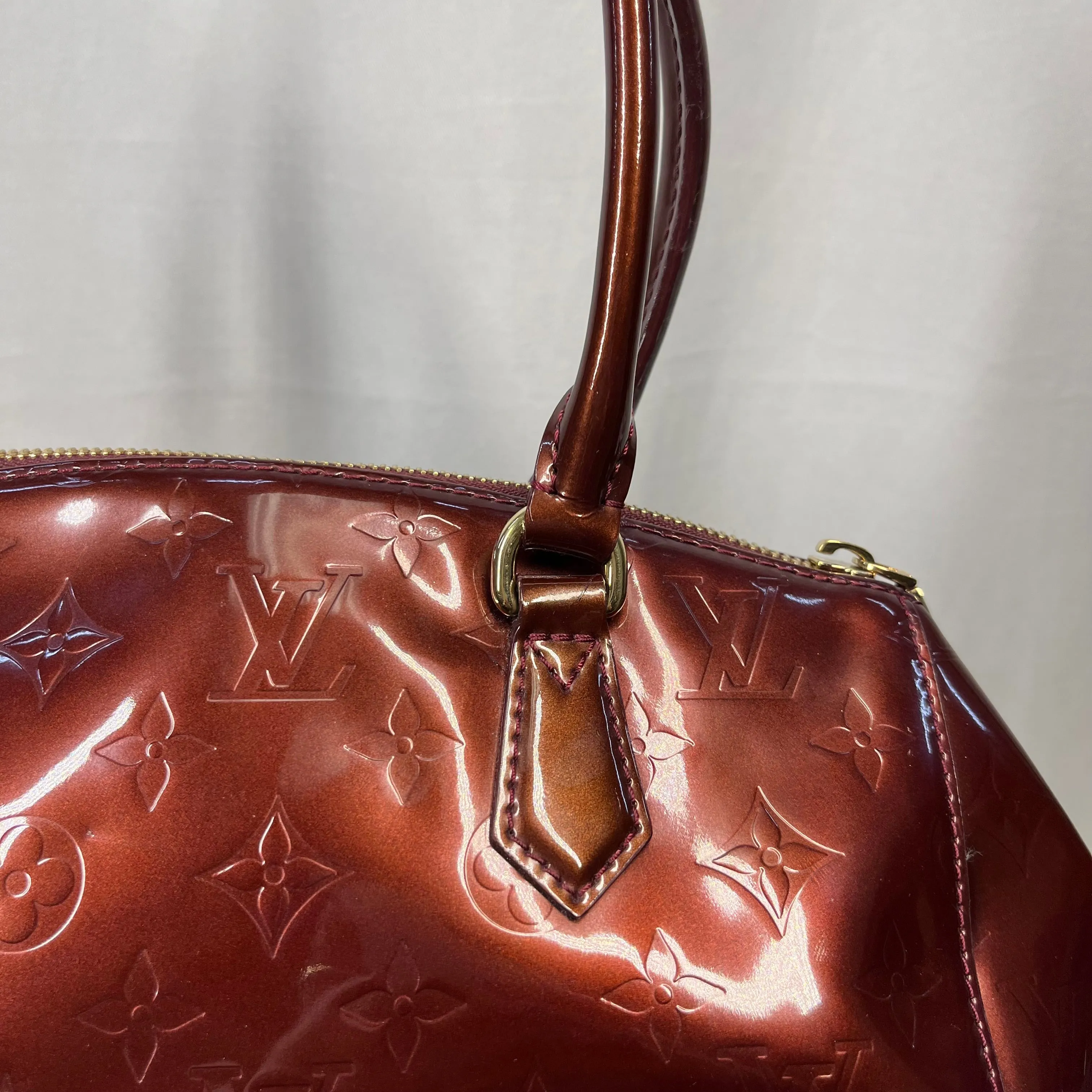 LOUIS VUITTON Vernis Sherwood GM