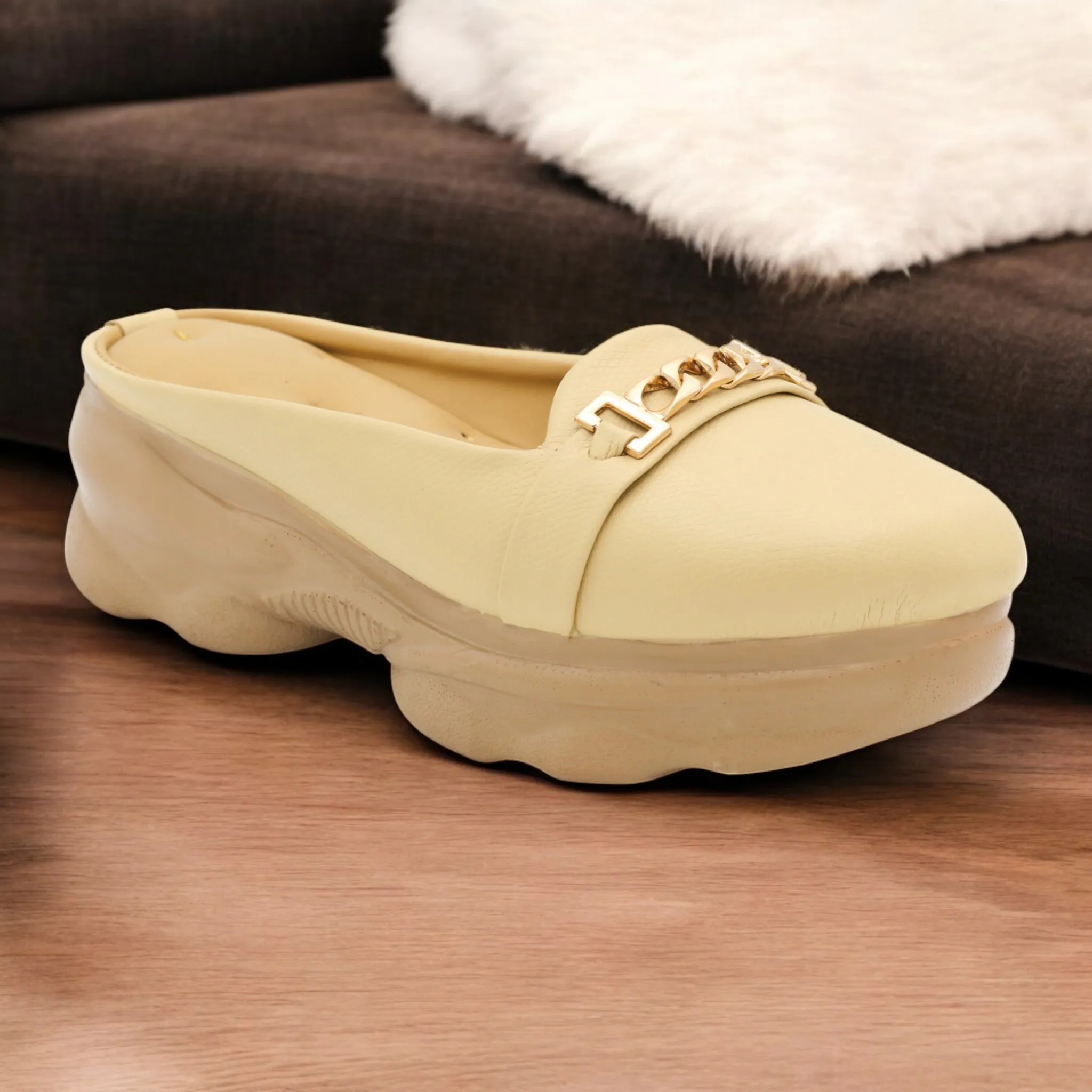 M0479 open back