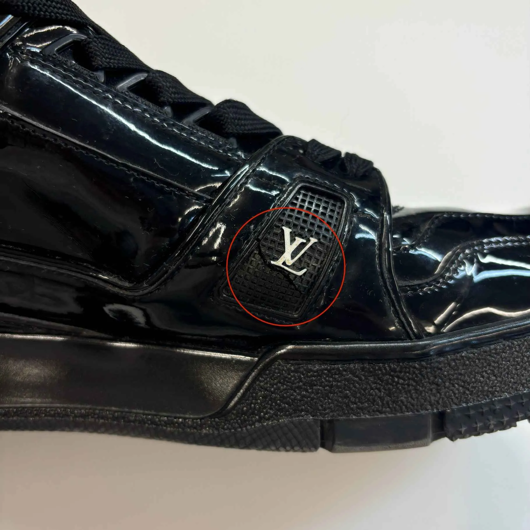 Men's Lv Low Trainers Black Size EU 44 / UK 10