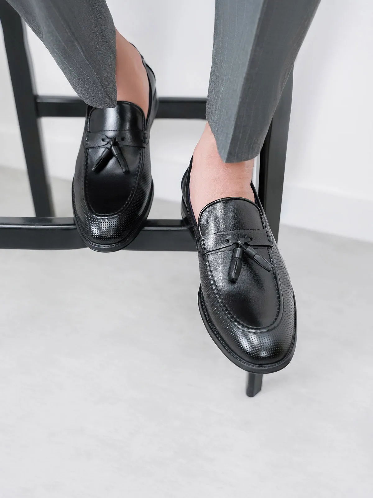 Mens "GRAY" Round Toe Formal Shoes