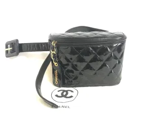 MINT. Vintage CHANEL black patent enamel leather fanny pack, hip bag, party clutch. Ariana Grande loves it too. Belt size 28”-30”. 050320r17