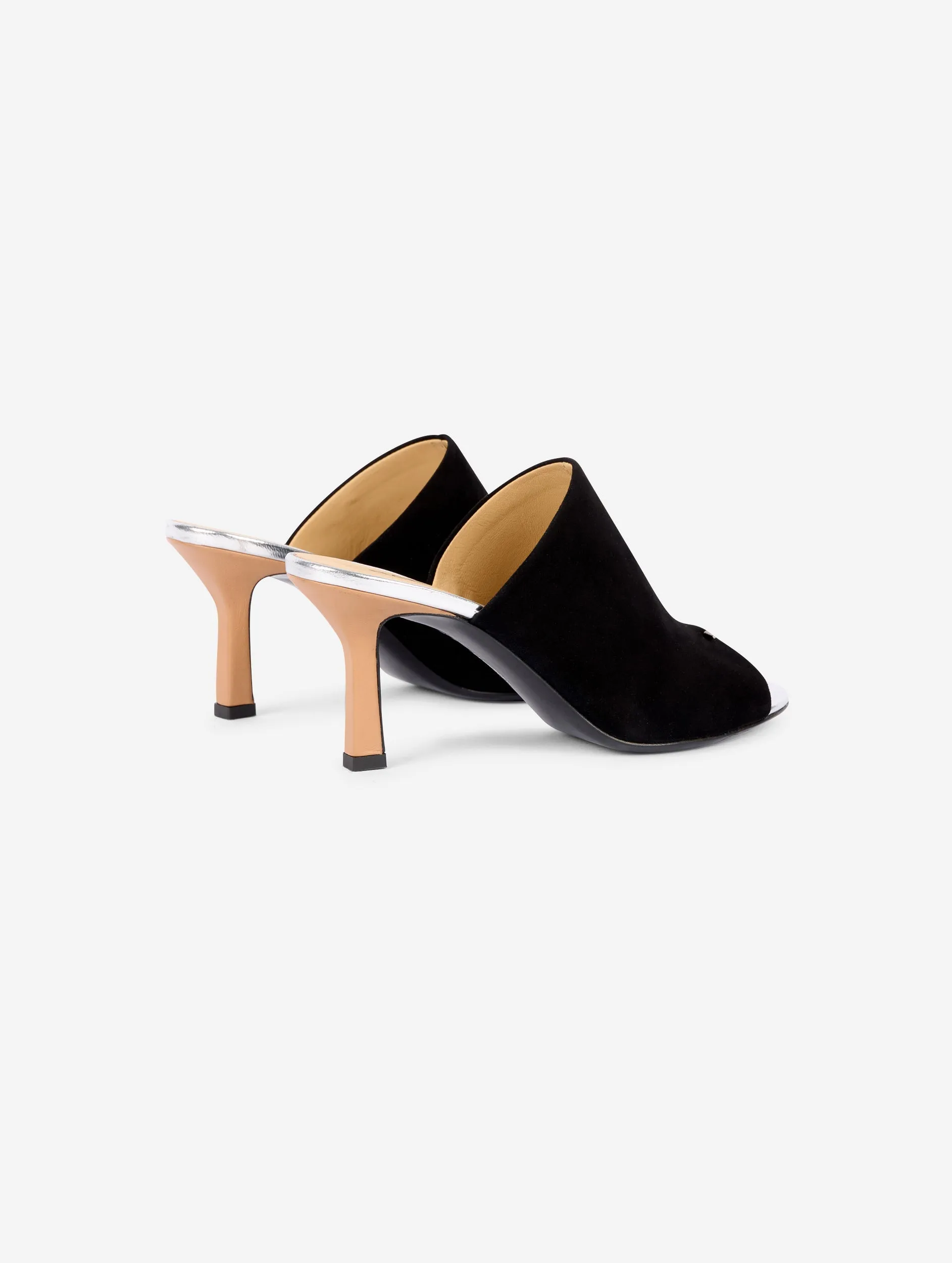 Mules in black suede