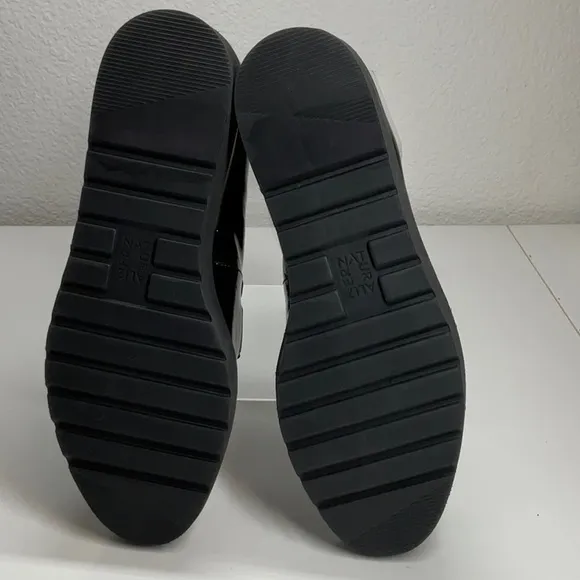 Naturalizer Somerset Wedge Black 9.5Patent Leather NWOT