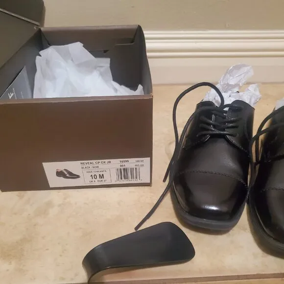 New Florsheim Reveal Kids dress shoe size 10