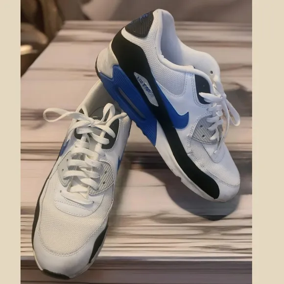 NIKE AIR MAX 90 537384 115 MEN'S SIZE 11.5