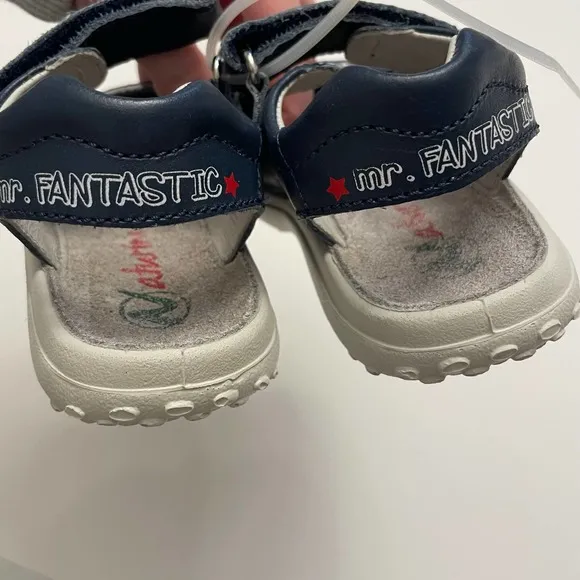 NWOT Naturino Ruacana Leather Sandal Size 25 or US 8 Navy