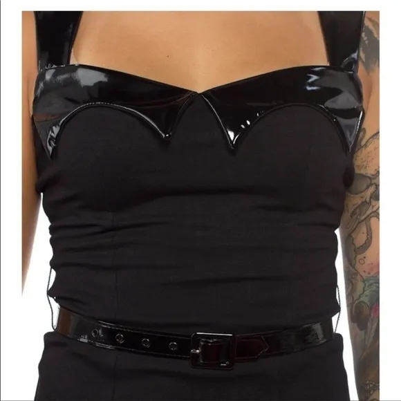 Retrolicious Vamp Wiggle bodycon black dress, vinyl trim detail, belted, sz S