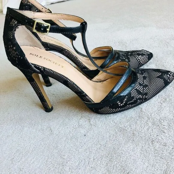 Sole Society Black Lace So Nicola Pointed Toe T-Strap Stiletto Pump