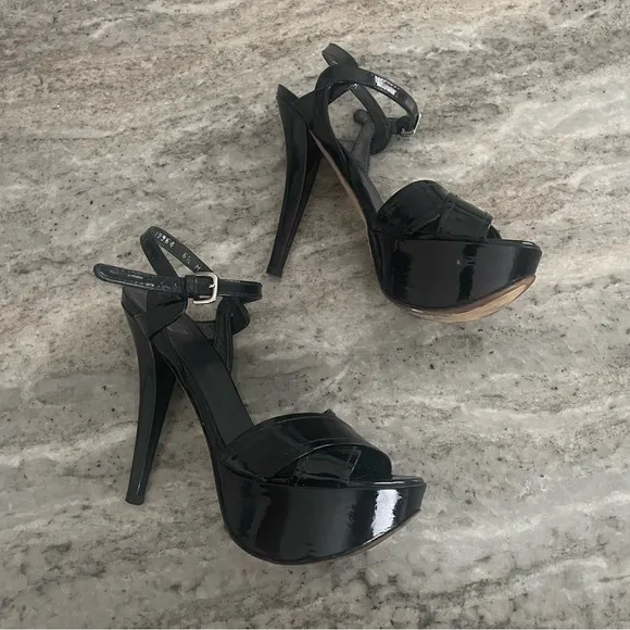 STUART Weitzman Black Patent Leather Platform Size 6.5