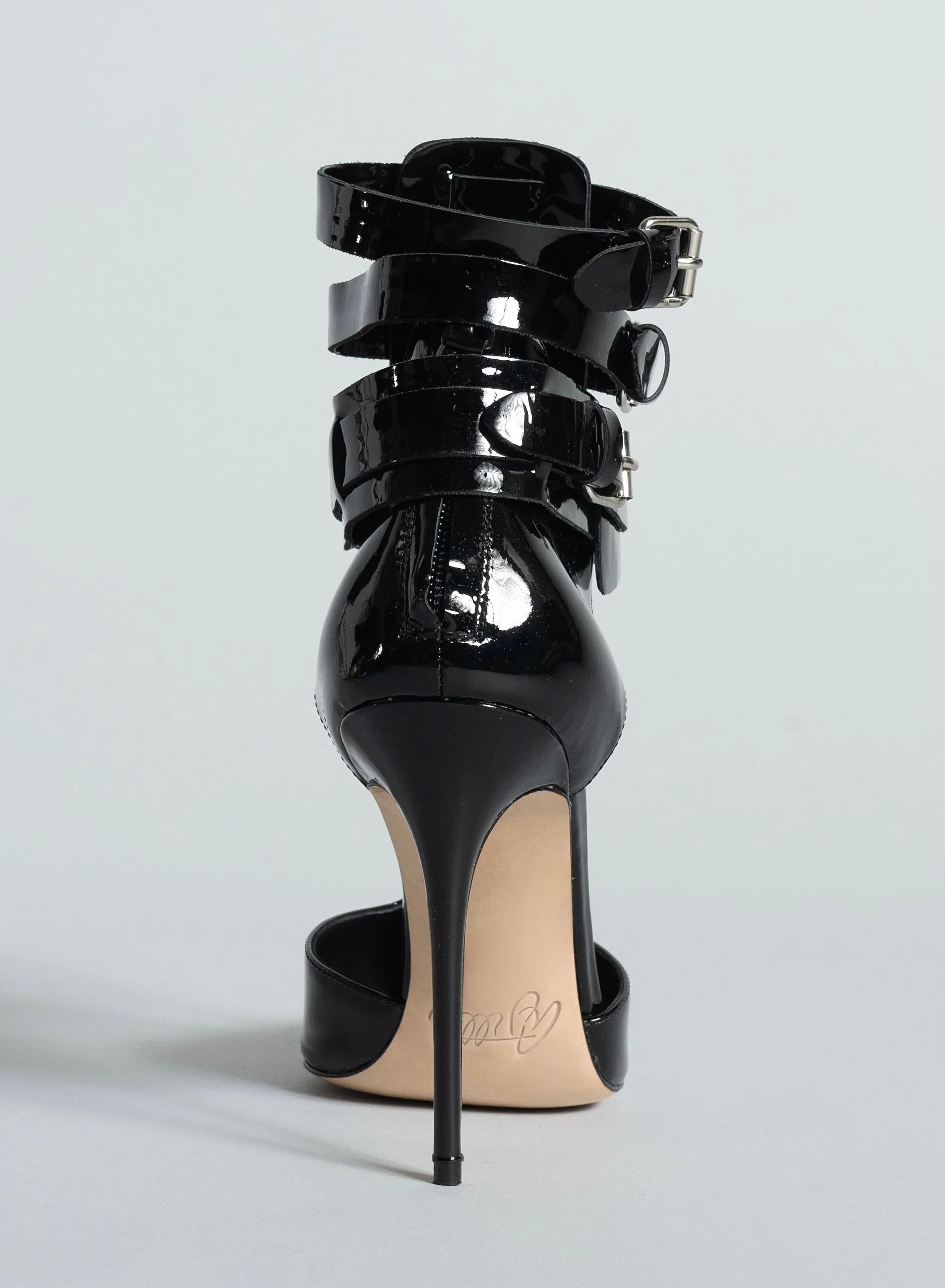 T-STRAP PUMP BLACK
