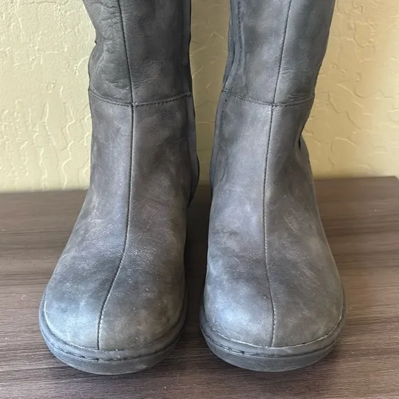 Teva Figueroa Black Nubuck Leather Fleece Lining Waterproof Boot Size 6