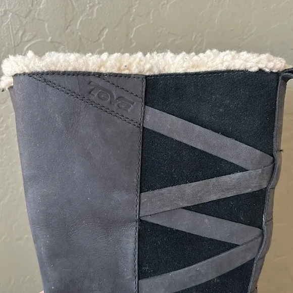 Teva Figueroa Black Nubuck Leather Fleece Lining Waterproof Boot Size 6