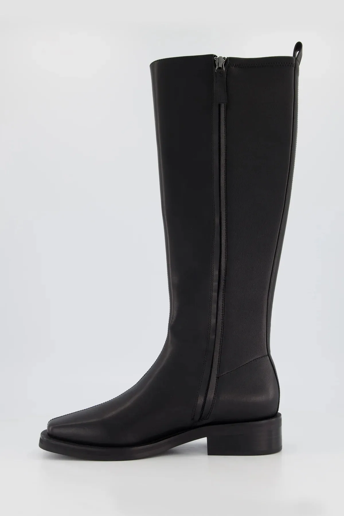 Vikki | Black